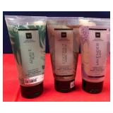 43 - NATURAL INSPIRATIONS BODY SCRUB SET