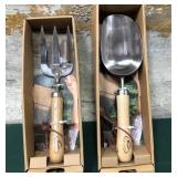 43 - BOXED GARDEN HAND TOOLS (A30)