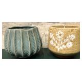 43 - CERAMIC PLANTER AND CANDLE SET (K26)
