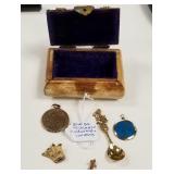 700 - BONE BOX WITH CABACHON GEMSTONTS & CONTENTS
