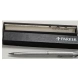 700 - PARKER PEN WITH BOX (E153)