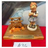N - GOEBEL COLLECTORS CLUB HUMMEL FIGURINE (A36)