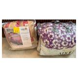 T - TWO QUEEN SIZE COMFORTERS (B10)