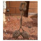 T - GARDEN SCULPTURE 30'T