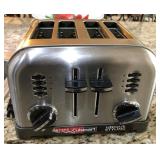 T - CUISINART FOUR-SLICE TOASTER (L168)