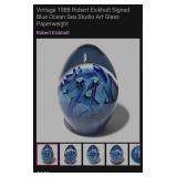 442 - VINTAGE ROBERT EICKHOLT SIGNED PAPERWEIGHT