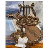 440 - MUSICAL INSTRUMENTS WALL DECOR 31X19'