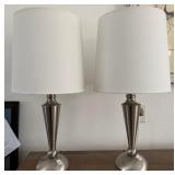 393 - METAL BASE TABLE 26' LAMP PAIR