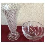 U - TWO PIECES VINTAGE COLLECTIBLE GLASSWARE (L91)