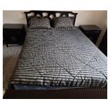 U - BED, MATTRESS SET, NIGHTSTANDS (B14)