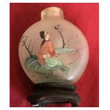 U - VINTAGE COLLECTIBLE SNUFF BOTTLE (L103)