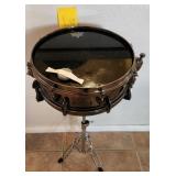 F - SNARE DRUM WITH STAND (L12)