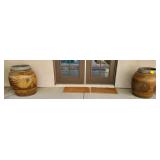 F - PAIR OF LARGE OUTDOOR PLANTER POTS (Y2)