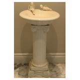 K - VINTAGE STYLE CERAMIC CHERUG BIRD BATH 27'T