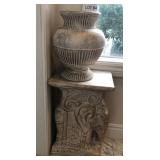 K - VINTAGE-STYLE DECORATIVE URN WITH STAND