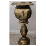 K - VINTAGE METAL PEDESTAL STAND 29'T