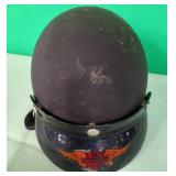 11 - HARLEY-DAVIDSON HELMET SIZE MEDIUM (L90)