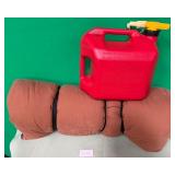 J1 - SPARE GAS CAN & SLEEPING BAG (L175)
