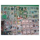 11 - MIXED LOT OF COLLECTIBLE BASEBALL CARDS (L37)