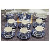 11 - CHURCHILL TEASET & SAUCE BOAT (G74)