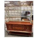 357 - BAKERS RACK