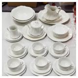 11 - JOHNSON BROS DISHWARE (G65)