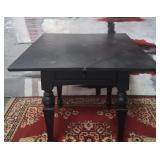 11 - VINTAGE GAME TABLE WITH EXPANDING TOP (L36)