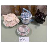 11 - MIXED LOT OF COLLECTIBLES (P30)