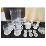 11 - MIXED LOT OF COLLECTIBLE GLASSWARE (G75)