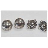 700 - TWO PAIR SILVER EARRINGS (B59)