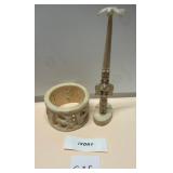 503 - TWO PIECES VINTAGE CARVED IVORY (C35)