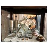 M - MIXED LOT OF COLLECTIBLES (L5)