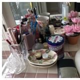 L - COSMETICS, ORGANIZERS, COLLECTIBLES (M7)