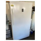 L - INSIGNIA UPRIGHT FREEZER (G5)
