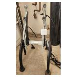 V - SARIS BONES TRUNK-MOUNTED BICYCLE CARRIER (C3)