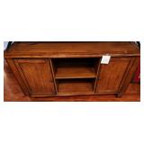 V - ENTERTAINMENT CENTER / SIDEBOARD (D8)