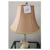 V - TABLE LAMP WITH SHADE (M9)