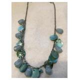 431 - COSTUME JEWELRY NECKLACE (A96)