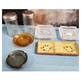 444 - VINTAGE ASHTRAYS & SUGAR DISPENSERS (E43)