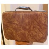 15 - VINTAGE AMERICAN TOURISTER BRIEFCASE