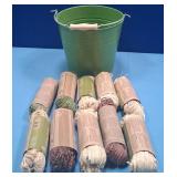 43 - NATURAL RAFFIA BUNDLES, BUCKET (Y37)