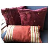 431 - LOT OF THREE ACCENT PILLOWS (A106)