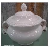 12 - WHITE CERAMIC TUREEN (P40)