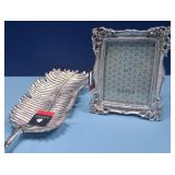 43 - FEATHER DISH & PHOTO FRAME (Y41)