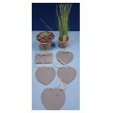 43 - SLATE PLANT TAGS, FAUX POTTED PLANTS (Y40)