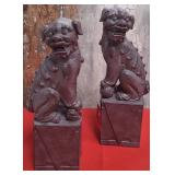 43 - PAIR OF TEMPLE DOGS 16'T (Y2)
