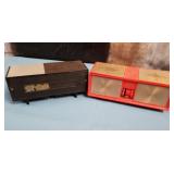 444 - TWO VINTAGE COLLECTIBLE RADIOS (E65)