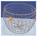 43 - METAL EGG BASKET 11X17' (Y17)