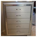 F - FIVE-DRAWER CHEST OF DRAWERS (HA5)