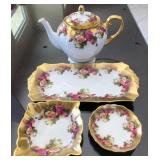 F - ROYAL CHELSEA BONE CHINA TEAPOT & PLATES (A69)